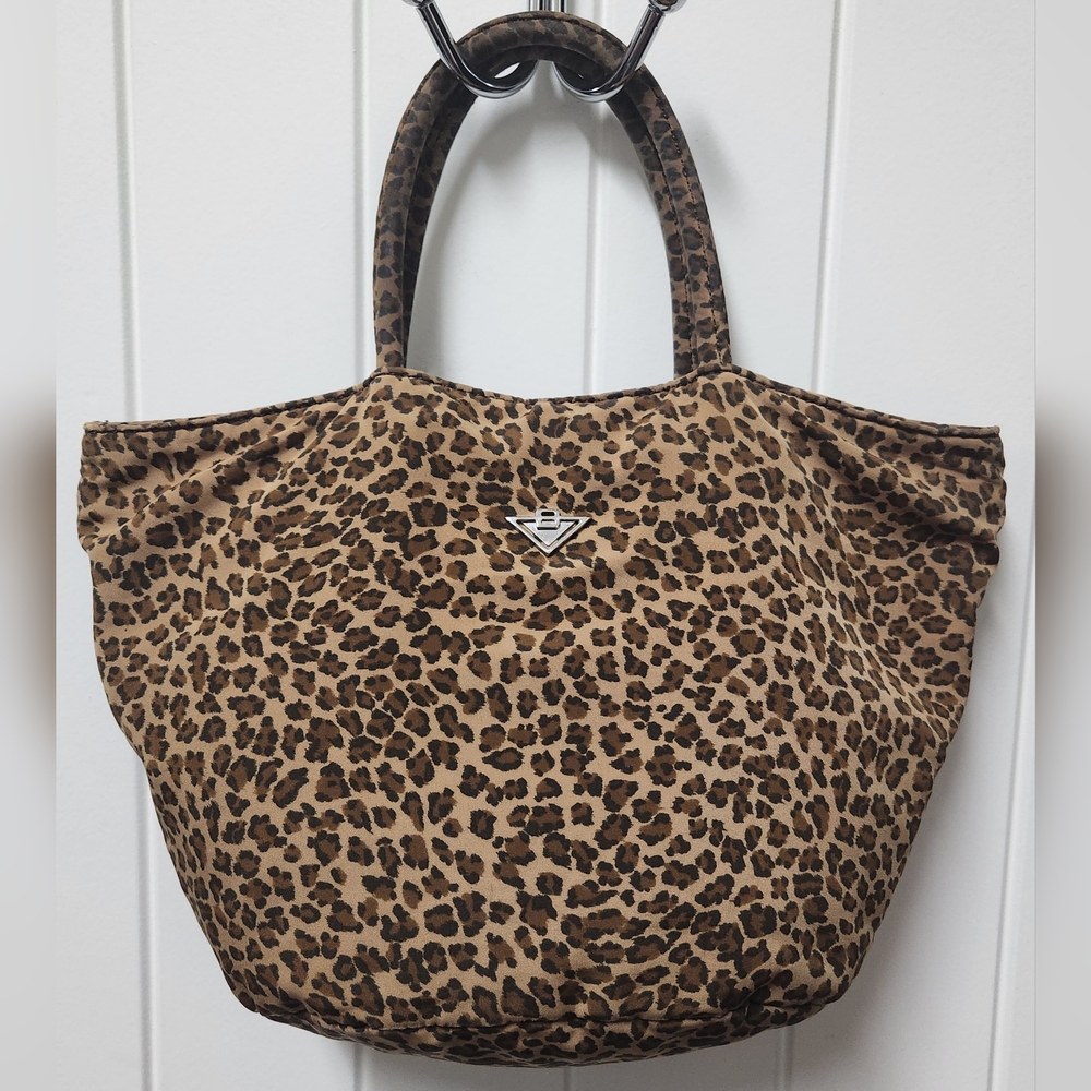 Bottega Veneta Leopard Print Mini Slouch Tote EUC 🥰🥰 - Picture 3 of 14
